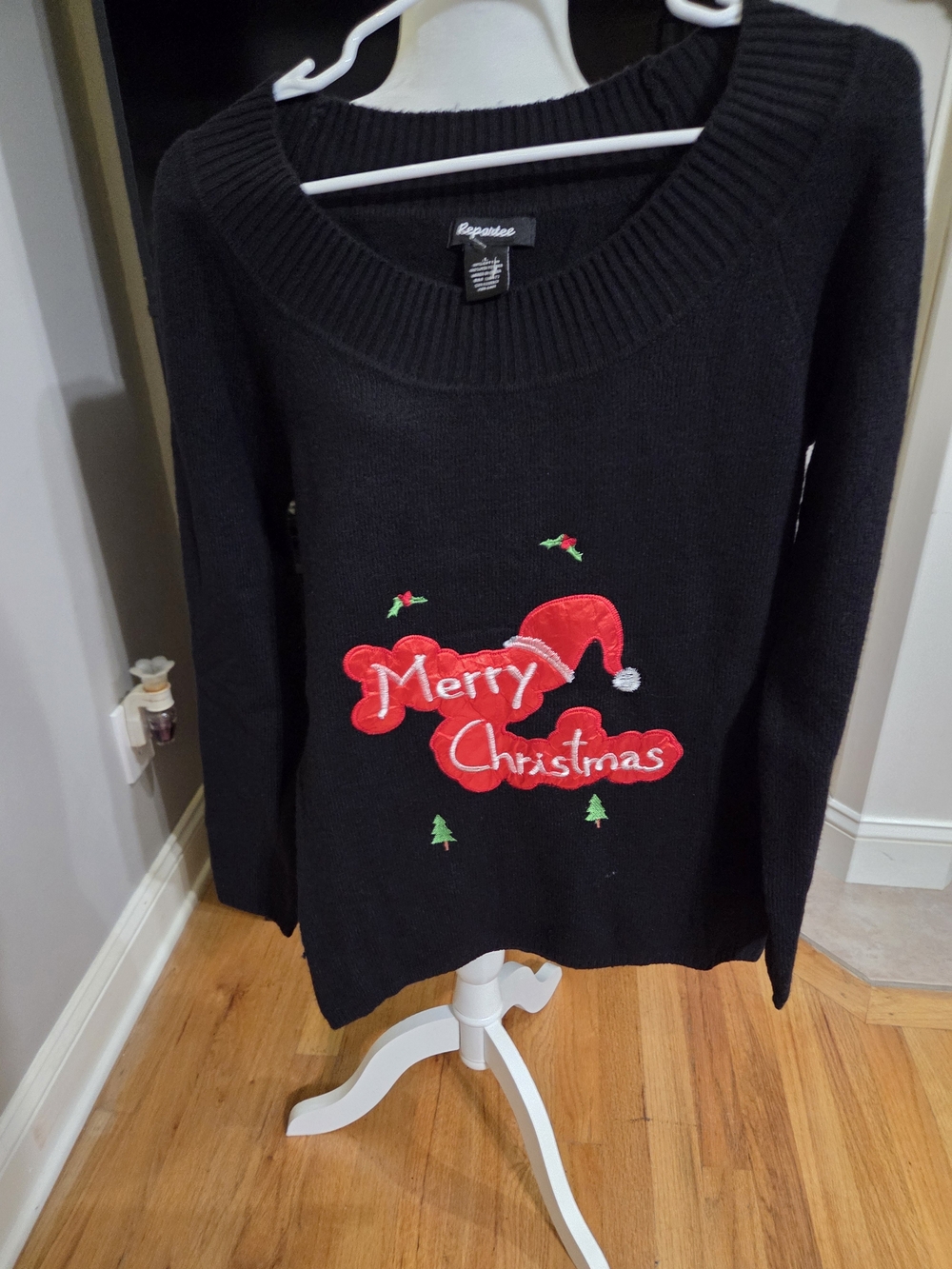 Black Crewneck "Merry Christmas" Embroidered Holiday Sweater